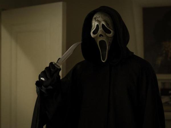 Ghostface bloodies up NYC in Scream 6 official trailer